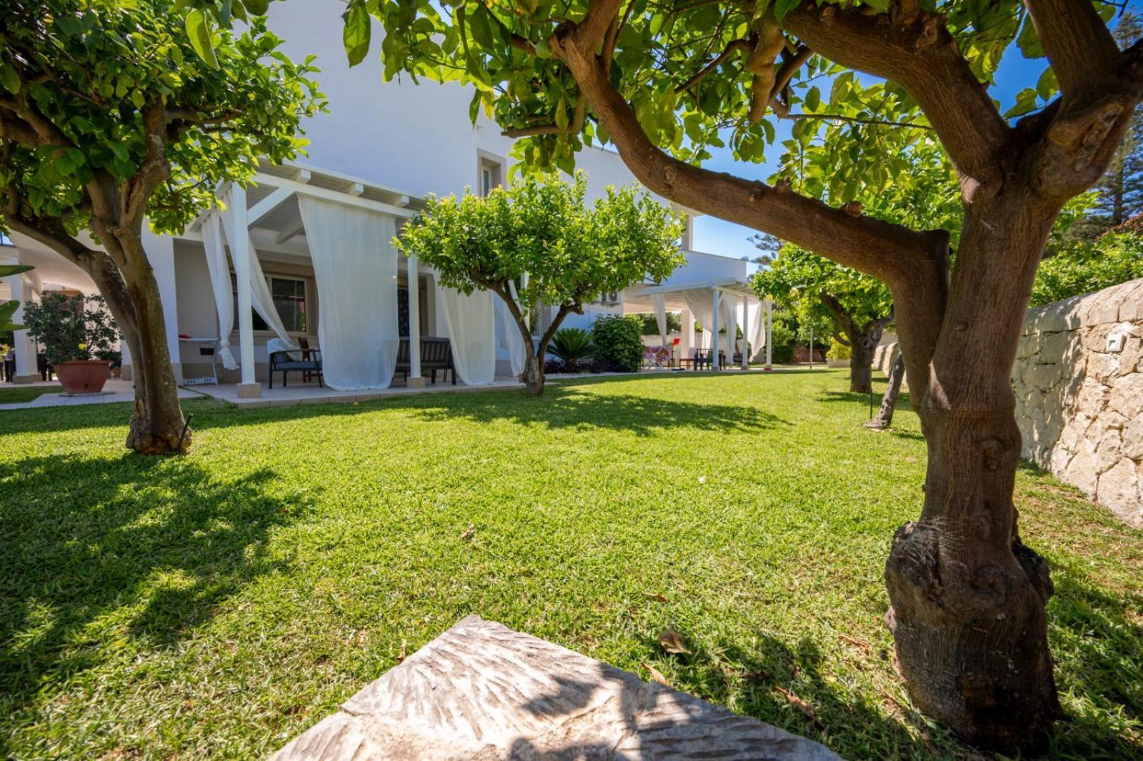 Villa Venera Fontane Bianche Charme Apartments Luaran gambar